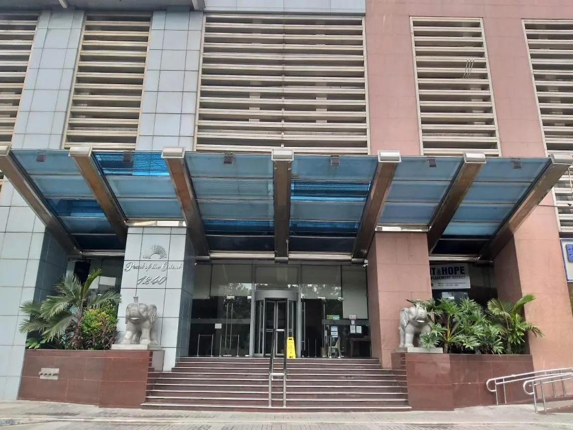 Usa Embassy Front Suite Pearl Of The Orient Manila 0*,  Philippines